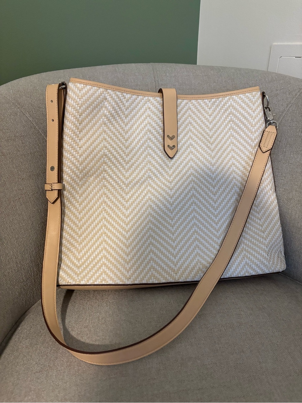 Stella & Dot - Chevron Shoulder Bag in Cream and Tan
